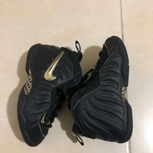 Black and Gold foamposite size 11c